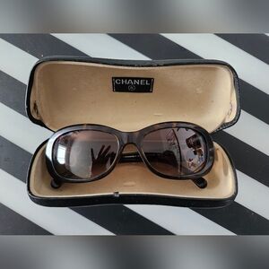 CHANEL Sunglasses